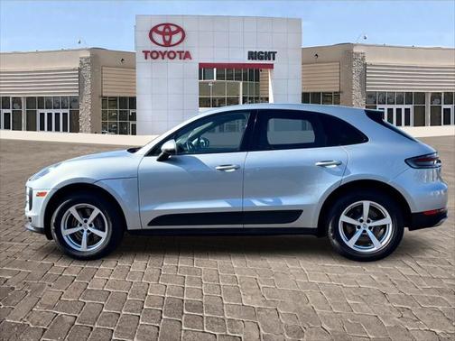 2021 Porsche Macan Base