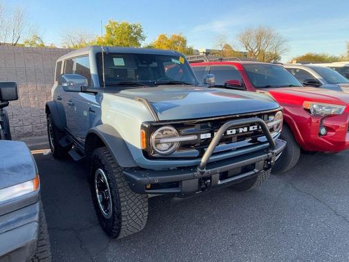 2024 Ford Bronco Outer Banks