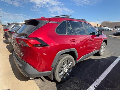 2020 Toyota RAV4 XLE Premium