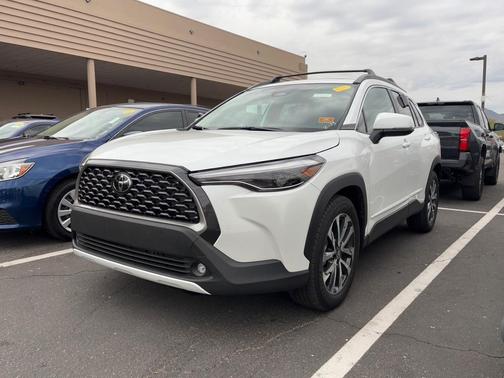 2023 Toyota Corolla Cross XLE