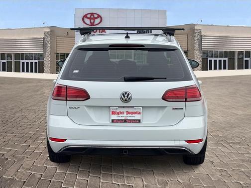 2019 Volkswagen Golf SportWagen TSI S