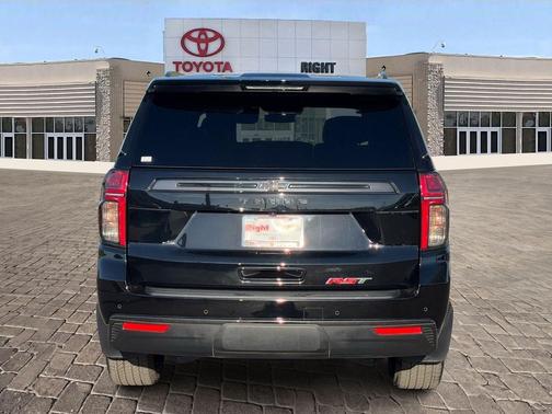 2022 Chevrolet Tahoe 4WD RST