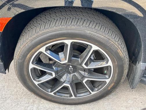 2022 Chevrolet Tahoe 4WD RST