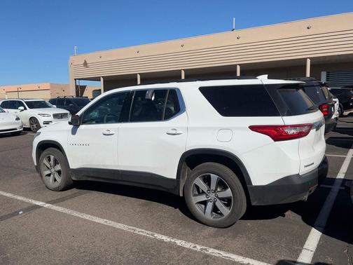 2021 Chevrolet Traverse LT Leather