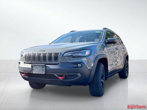 Sting-Gray Clearcoat 2019 Jeep Cherokee Trailhawk