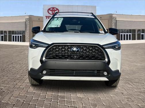 2025 Toyota Corolla Cross XLE