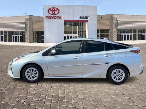 2016 Toyota Prius Two