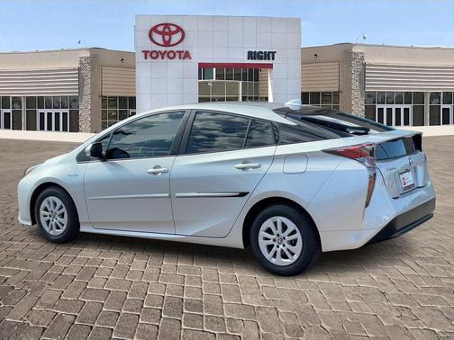 2016 Toyota Prius Two