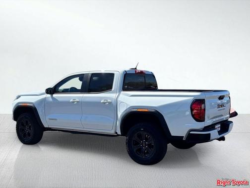 Summit White 2025 GMC Canyon Elevation