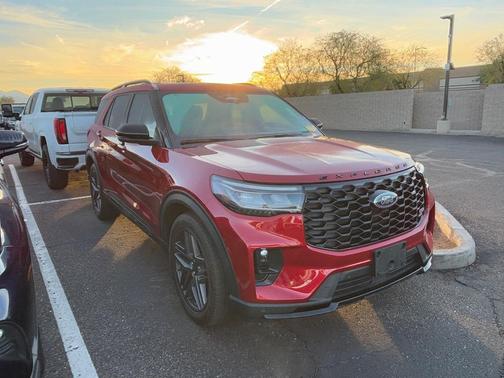 2025 Ford Explorer ST