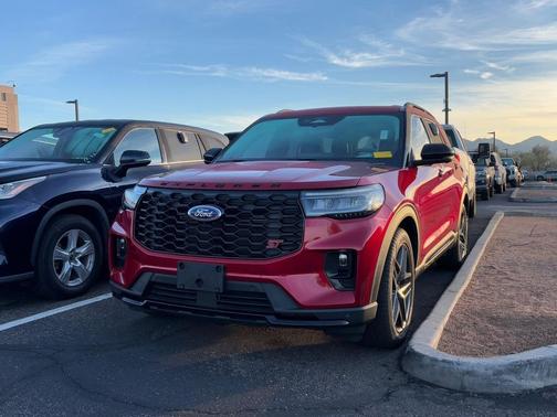 2025 Ford Explorer ST