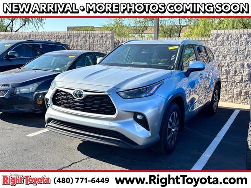 2024 Toyota Highlander XLE