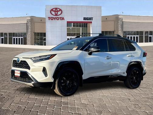 2023 Toyota RAV4 Hybrid SE