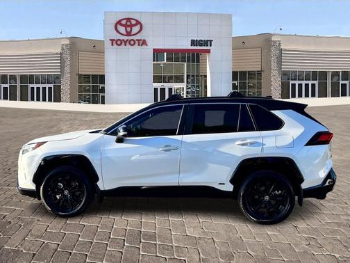 2023 Toyota RAV4 Hybrid SE
