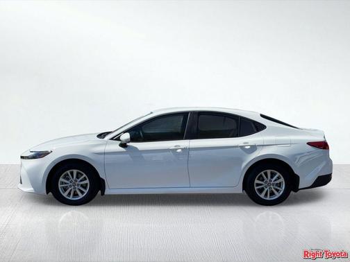 Ice Cap 2025 Toyota Camry LE