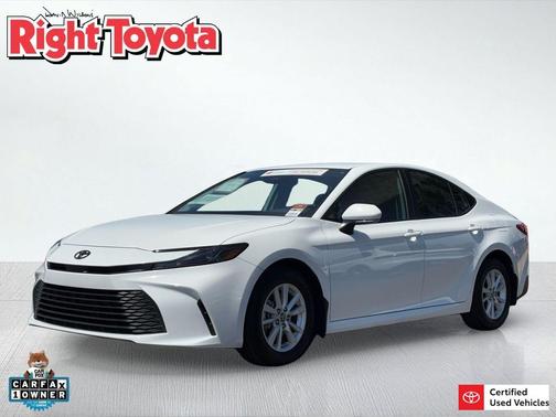 Ice Cap 2025 Toyota Camry LE