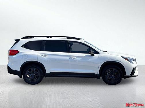 Crystal White Pearl 2023 Subaru Ascent Onyx Edition Limited 7-Passenger