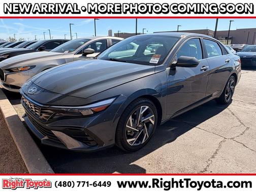 2025 Hyundai ELANTRA Limited