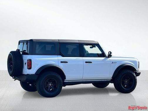 Oxford White 2024 Ford Bronco Wildtrak