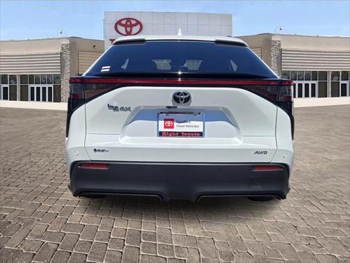 2025 Toyota bZ4X XLE
