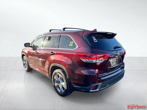 Ooh La La Rouge Mica 2019 Toyota Highlander Limited