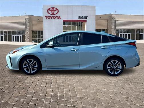2021 Toyota Prius XLE