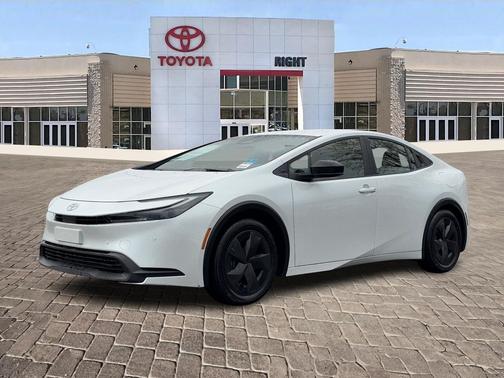 2025 Toyota Prius LE