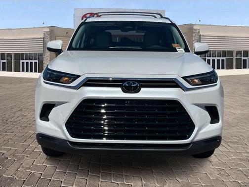2026 Toyota Grand Highlander Hybrid XLE