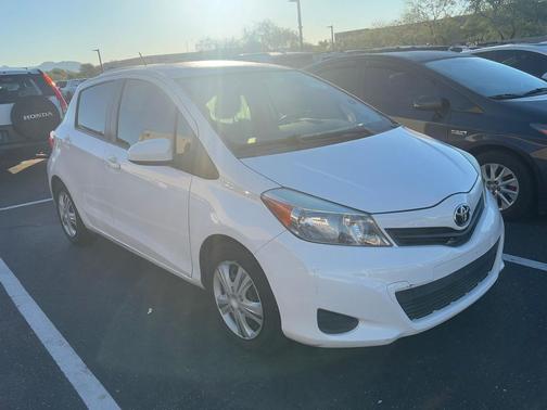 2014 Toyota Yaris LE