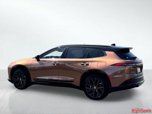 Bronze Age w/Black Roof 2026 Toyota Crown Signia Limited