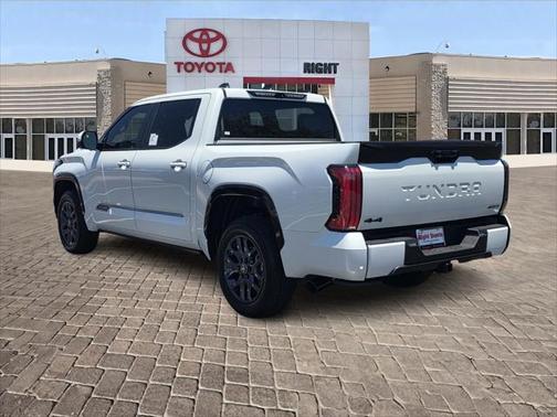 2025 Toyota Tundra Hybrid Platinum