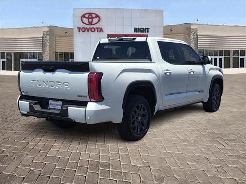 2025 Toyota Tundra Hybrid Platinum