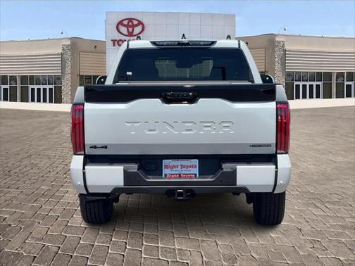 2025 Toyota Tundra Hybrid Platinum