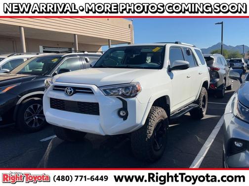 2022 Toyota 4Runner SR5