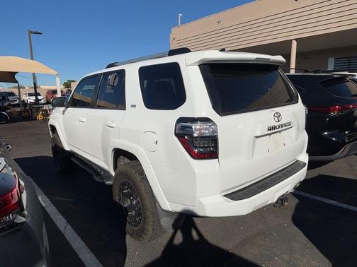 2022 Toyota 4Runner SR5