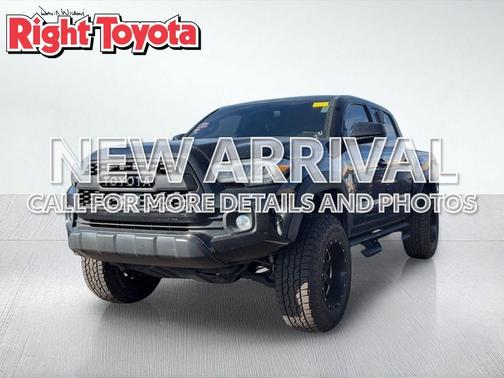 Midnight Black Metallic 2021 Toyota Tacoma TRD Off Road