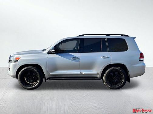 Midnight Black Metallic 2017 Toyota Land Cruiser Base