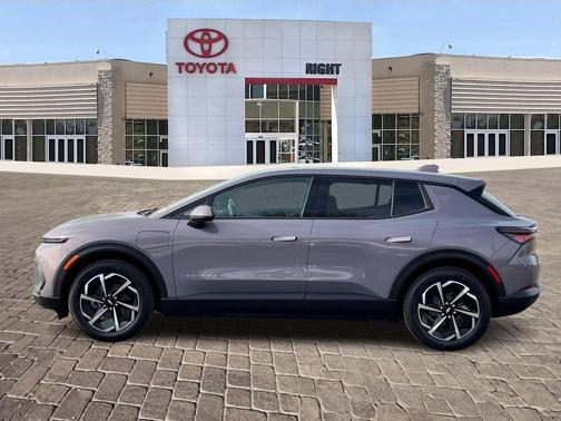 2025 Chevrolet Equinox EV LT