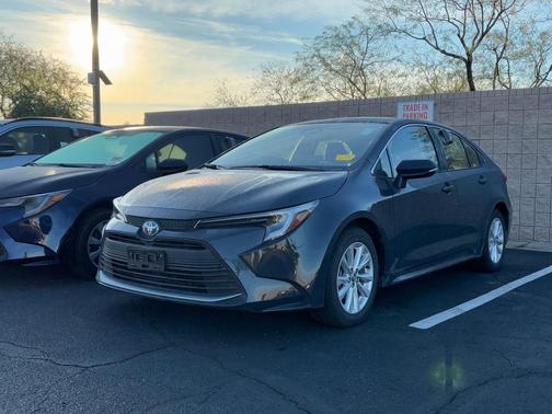 2025 Toyota Corolla Hybrid XLE