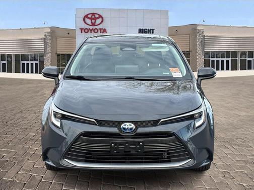 2025 Toyota Corolla Hybrid XLE