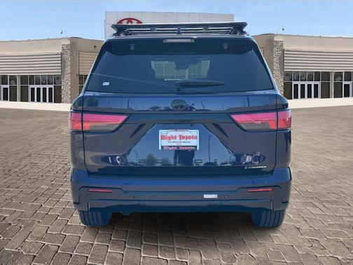 2025 Toyota Sequoia Platinum