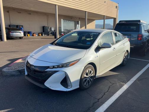 2022 Toyota Prius Prime XLE