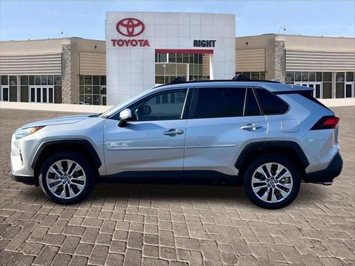 2022 Toyota RAV4 XLE Premium