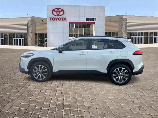 2025 Toyota Corolla Cross XLE