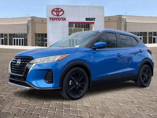 2022 Nissan Kicks SV