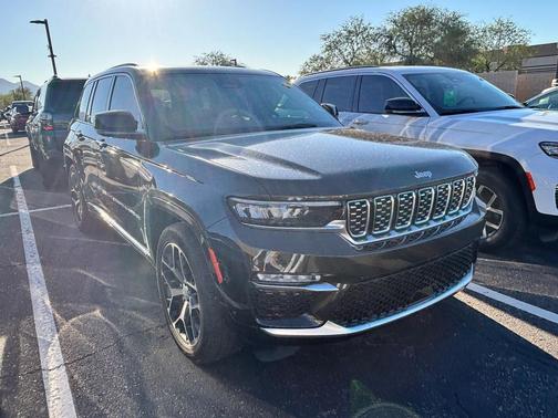2024 Jeep Grand Cherokee Summit