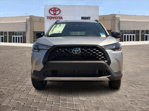 2025 Toyota Corolla Cross LE
