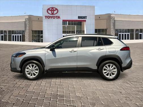 2025 Toyota Corolla Cross LE