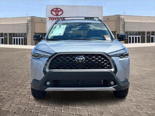 2025 Toyota Corolla Cross XLE