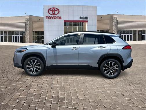 2025 Toyota Corolla Cross XLE